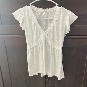 Women's White Lace-Trim Flutter Sleeve Blouse